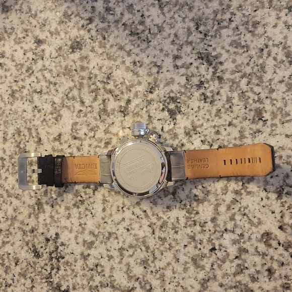 Men's Invicta Watch - Picture 4 of 5